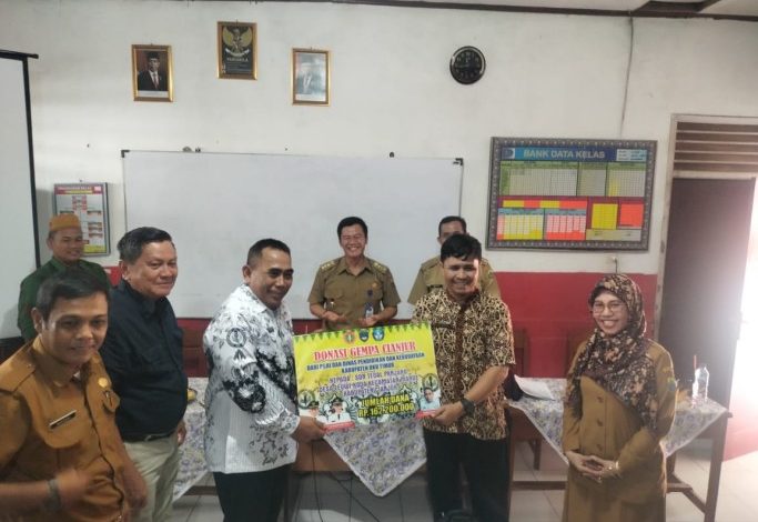 PGRI Dan Disdikbud OKUT Kirimkan Bantuan Gempa Cianjur Tahap II