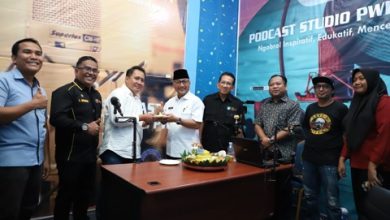 Pj Bupati Apriyadi Podcast Bareng PWI Muba Bahas MVC dan Berdayakan SDM Lokal