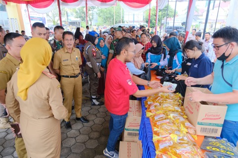 Gelar Operasi Pasar, Muba Kucurkan 9,6 Ton Minyak Goreng untuk Masyarakat