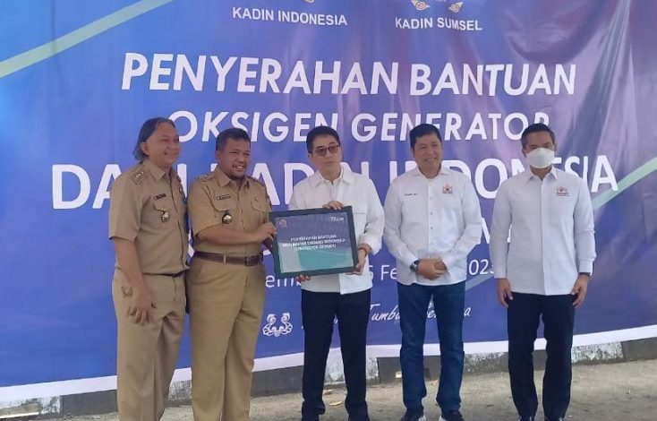 Kadin Serahkan Oksigen Generator Senilai Rp 1,3 M ke RSUD Siti Fatimah