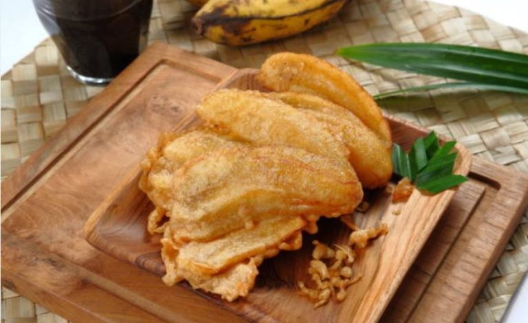 Resep Pisang Goreng Enak: Cara Mudah Membuat Pisang Goreng Super Renyah