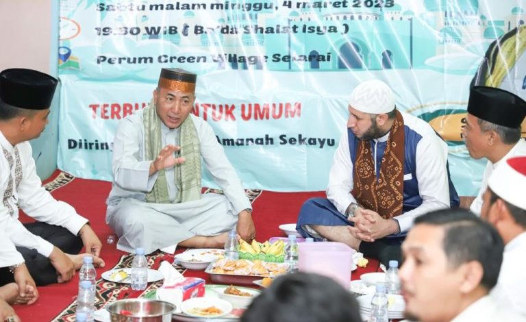 Ramadhan Ala PJ Bupati Musi Banyuasin H Apriyadi MSi, Saat Berbuka Puasa Tak Lupa Jus Kurma