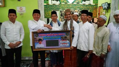 Kunker Ke Kota Prabumulih, Herman Deru Safari Jumat di Masjid Nursalimah 