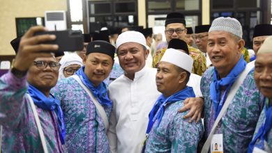 Herman Deru Lepas Keberangkatan 360 Orang Jemaah Calon Haji Keloter 1 Asal Sumsel Menuju Tanah Suci