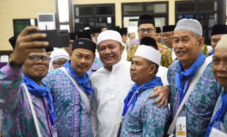 Herman Deru Lepas Keberangkatan 360 Orang Jemaah Calon Haji Keloter 1 Asal Sumsel Menuju Tanah Suci