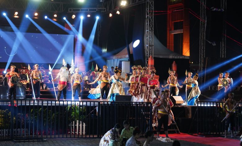 Ketua DPRD Sumatera Selatan Hadiri Pembukaan Festival Sriwijaya XXXI Tahun 2023