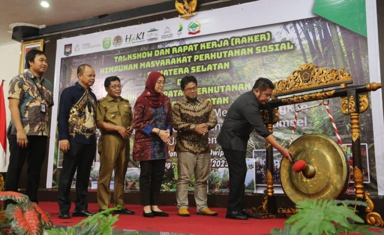 Gubernur Sumsel Harapkan Raker HMPS dan KPS Hasilkan Rekomendasi Nyata Dalam Pengelolaan Hutan Agar Lebih Produktif 