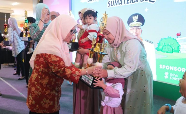 Cegah Anak Stunting , Gubernur Launching Gerakan Pamantauan Tumbuh Kembang Balita Se-Sumsel