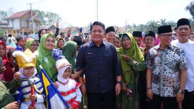 Hadiri Bersih Desa di Kabupaten OKU, Herman Deru Dengar Langsung Keluhan Warga