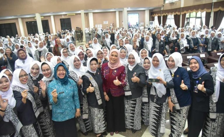 Bidan Ujung Tombak Bagi Pemprov Sumsel Turunkan Angka Stunting