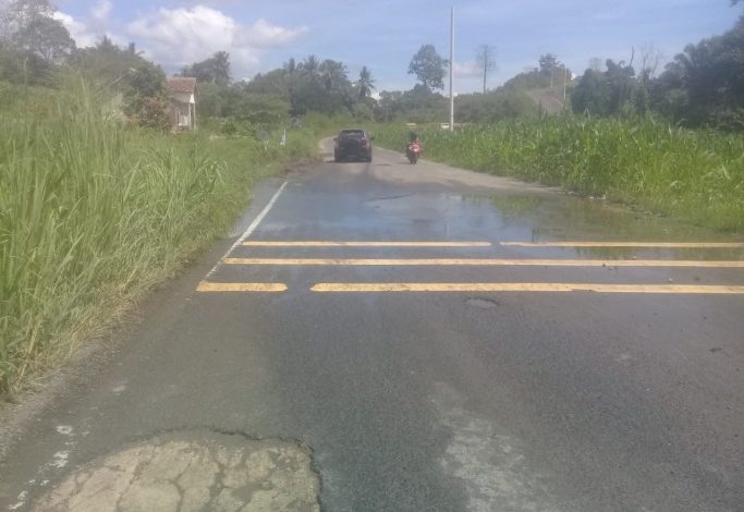 Pemerintah Daerah Terkesan Kurang Peduli Terhadap Kondisi Jalan Pemkab Jagaraga