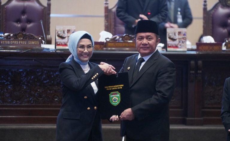 Rapat Paripurna LXVIII (68) DPRD Prov. Sumsel dengan Agenda Penyampaian Laporan Hasil Pembahasan dan Penelitian Pansus DPRD Prov. Sumsel terhadap Raperda Prov. Sumsel tentang Pajak Daerah dan Retribusi Daerah