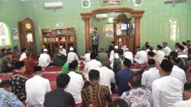 Masjid Miftahul Jannah Ramai Jemaah, Herman Deru: Kemakmuran Masjid Ini Harus Dipelihara