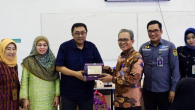 Sekda Supriono Motivasi Maba Fakultas Teknik UNSRI