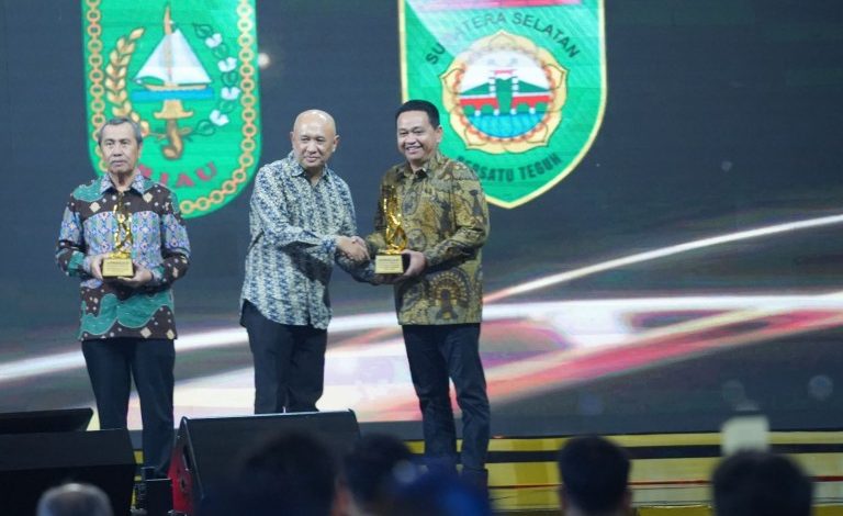 Pemprov Sumsel Raih Penghargaan Daerah Peduli Pengembangan UMKM Kompas TV