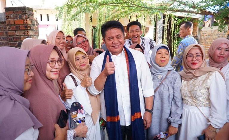 Antusias  Majelis Taklim Masjid Nur Hidayah Tanah Mas, Sambut Kunjungan Herman Deru