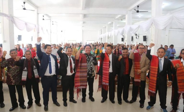 Sebagai Umaro’ Herman Deru Ingatkan Jemaat Gereja HKBP Sukamaju Jaga Kerukunan Antar Umat Beragama