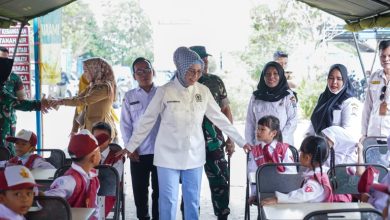 Ketua DPRD Sumsel Ibu Dr. Hj. RA Anita Noeringhati Hadiri Program Unggulan Kodam II/Sriwijaya ‘Dapur Masuk Sekolah