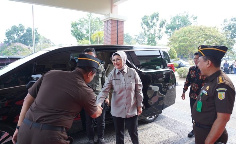 Kepala Kejaksaan Tinggi Sumatera Selatan Diterima Hangat Oleh Ketua DPRD Sumsel