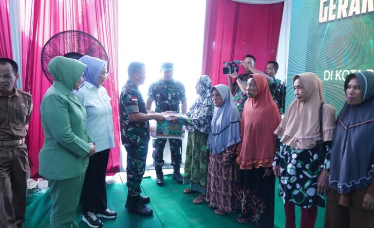 Ketua DPRD Sumsel Hadiri Acara Bakti Sosial dan Launching Program TNI AD Manunggal Air